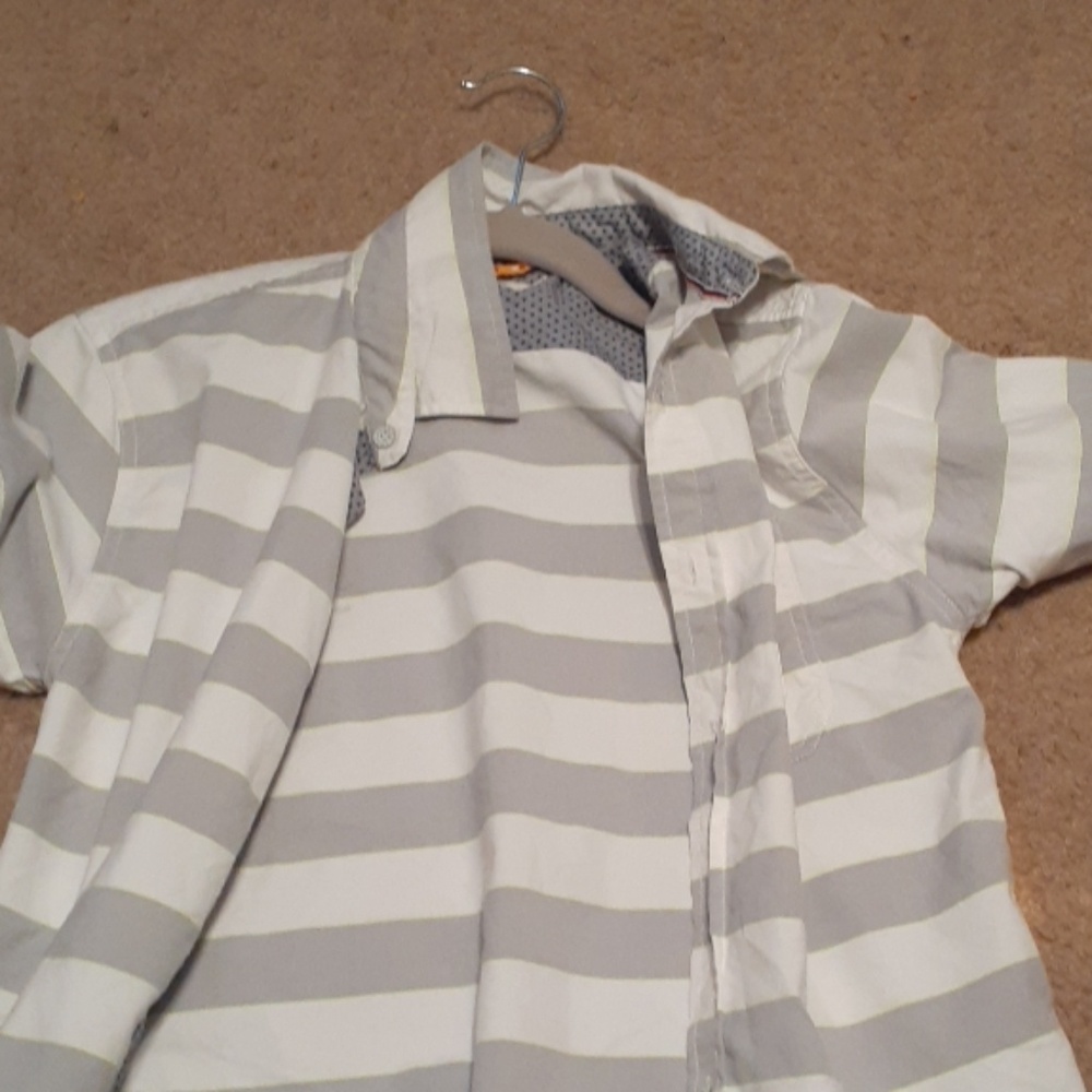 Free planet shirt